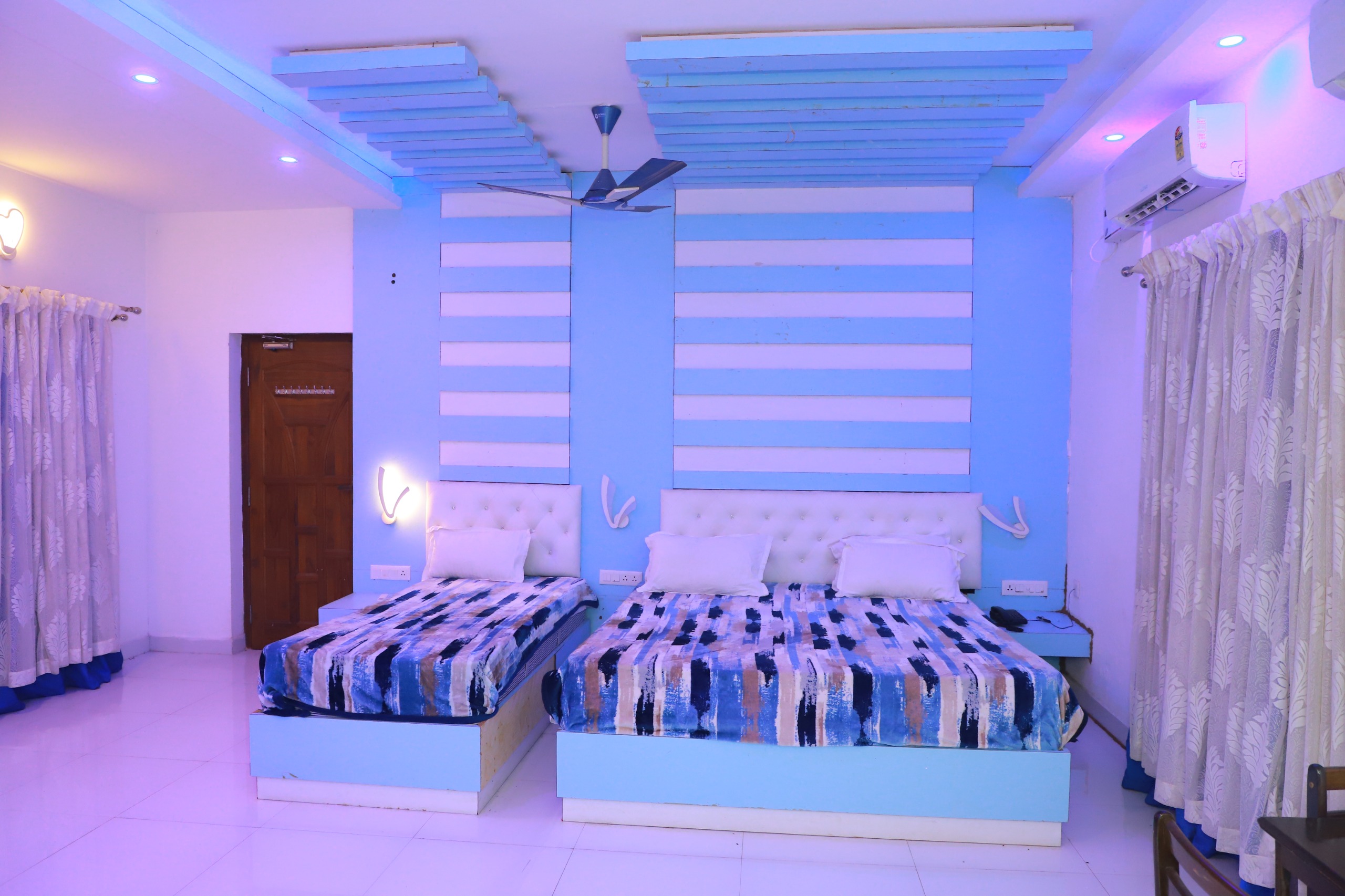 3 Bed Suite Main View - Murali Inn